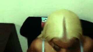 Doctor’s assistant – Sloppy head doctor gets swallowed