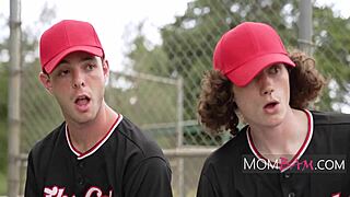 Fat baseball-playing mother’s strange but fun sexual abilities