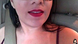 On the way back from work, a Brazilian crossdresser guided a jerk-off session on Marginal Pinheiros.