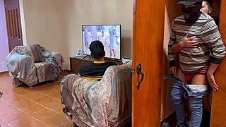 Desconocido se mete a coger a escondidas con mi novio