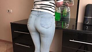 I cum on stepsis's panties and pussy while fucking